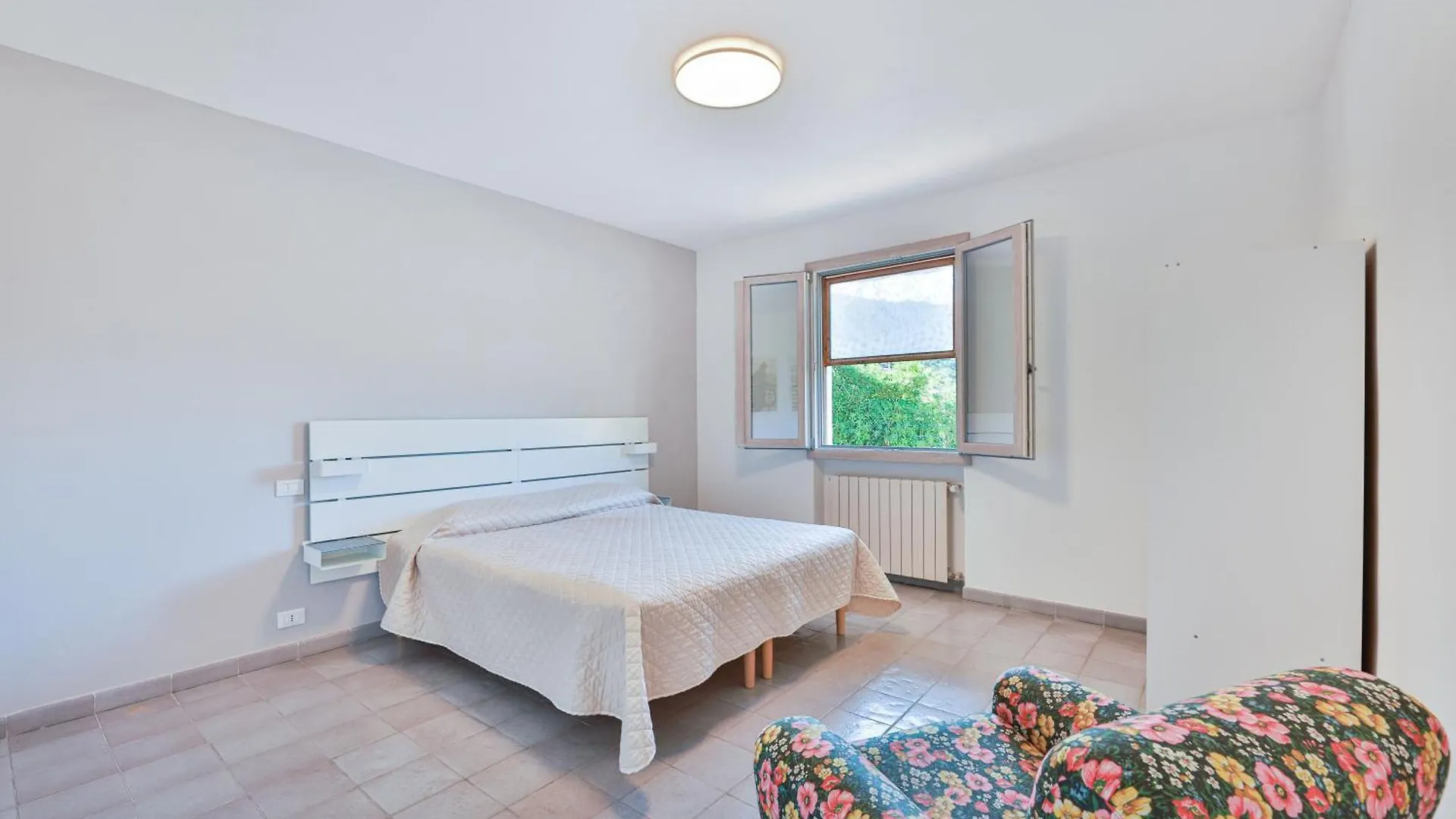 Villa Lorenzo - Goelba Nisporto