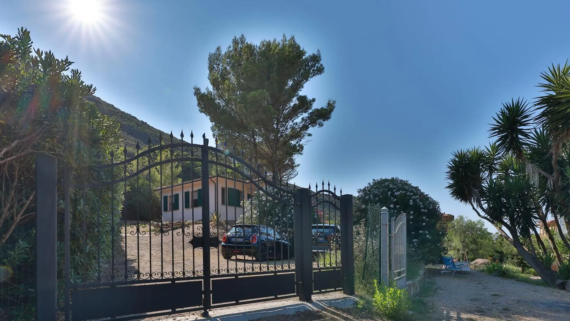 Villa Lorenzo - Goelba Nisporto